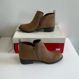 Sun Stone Cadee Tan Size 6 Women’s Shoes