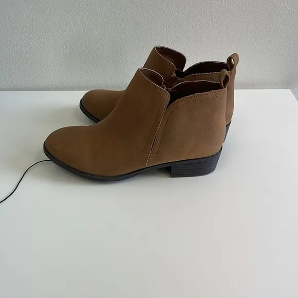 Sun Stone Cadee Tan Size 6 Women’s Shoes
