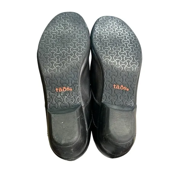 Taos Cobbler Shoes Black Leather Women’s 10 Lace Up