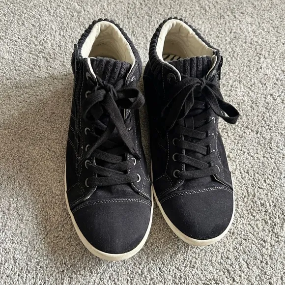 Taos Women’s 9 Startup Sneaker Shoes Black White STP-13988 Mid Top Lace Up Zip
