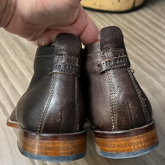 TED BAKER BROWN LEATHER LACE UP SQUARE TOE BOOTS 9
