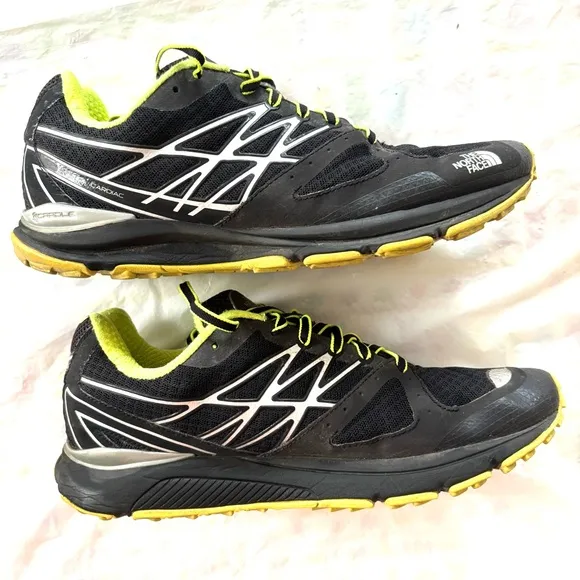 The North Face Ultra Cardiac Trail Volt Running Sneaker Black Silver SZ 8.5 Worn