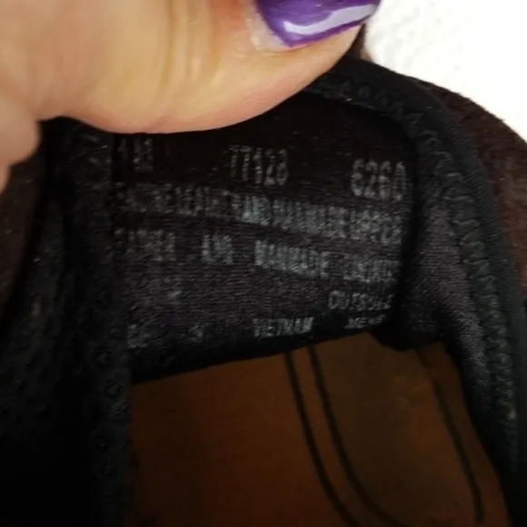 Timberland heavy duty shoes 11M‎