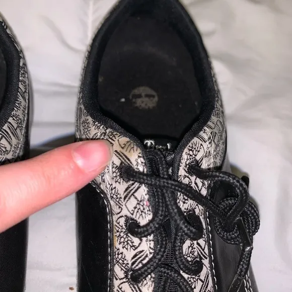 Timberland sneakers—women’s 8.5