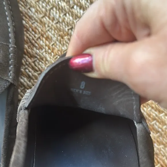 Tods Gommino driving shoes brown suede hardly worn! Quiet luxury with dustbag