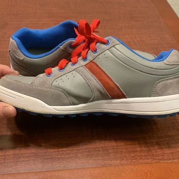 TOMMY ARMOUR, golf shoes, men’s 8.5, PIVOT,. Used once