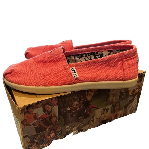 TOMS Kids Pink Canvas Classic