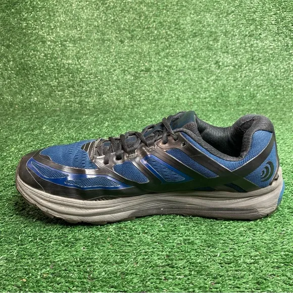 Topo Athletic Ultraventure Men's 12.5 Navy Blue Black Trail Running Vibram Shoes