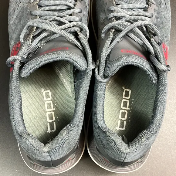 Topo Ultraventure 3 Grey Athletic Running Sneaker Shoes Men’s size 11.5