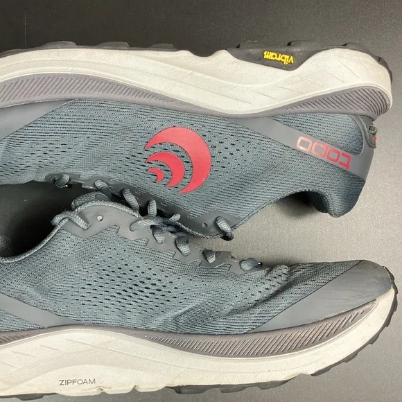 Topo Ultraventure 3 Grey Athletic Running Sneaker Shoes Men’s size 11.5