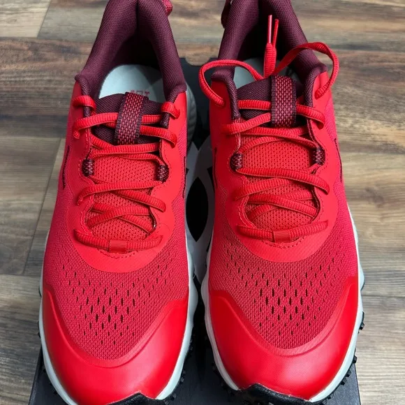 UA Men’s Charged Maven Trail Shoes