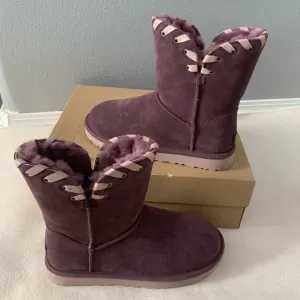 UGG AIDAH MINI BOOT