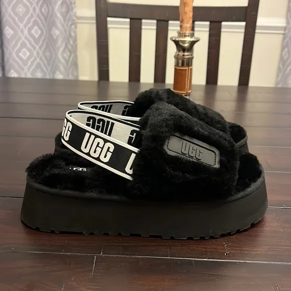Ugg Australia Disco slides sandals shoes black new 1112258 Women’s size 7