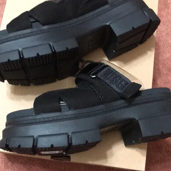 UGG brand new shoes with Velcro black
