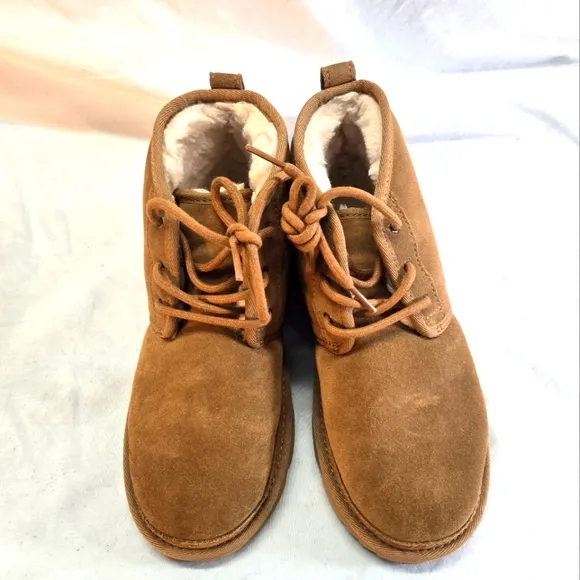 UGG Neumel Women’s Size 5 Chestnut Sherpa Lined Booties New