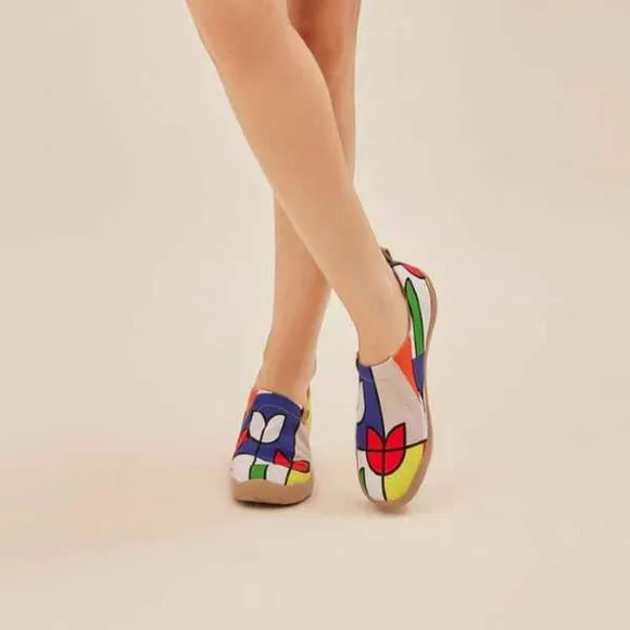 UIN Geometric Tulips Toledo Shoes New With Tags