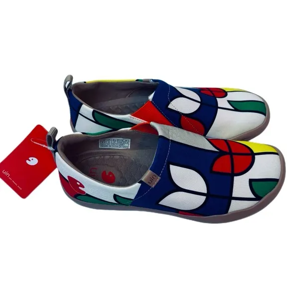 UIN Geometric Tulips Toledo Shoes New With Tags