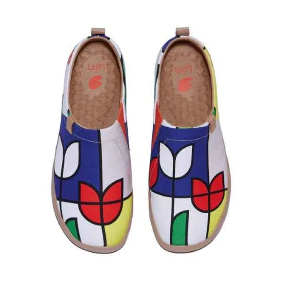 UIN Geometric Tulips Toledo Shoes New With Tags