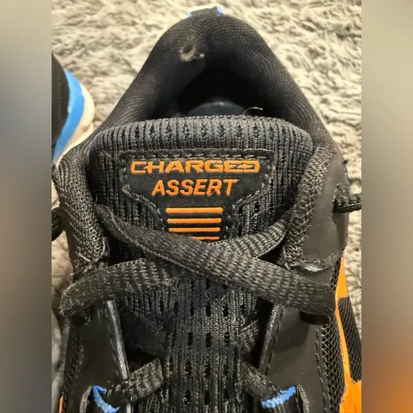Under Armour Charged Assert Men’s Black Shoes. Size 9.