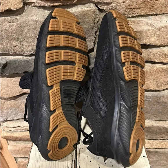 Under Armour Men's Black and Brown Athletic Shoes