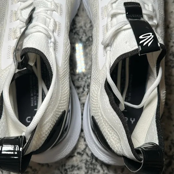 Under Armour Team Curry 8 NM Black White Sneakers - 18