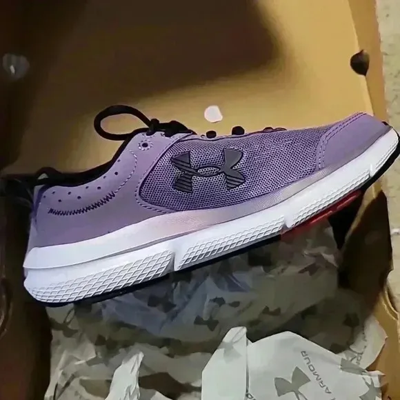Under Armour UA Charged Assert 10 Women Size 6 Purple Athletic Shoes 3026179 NIB