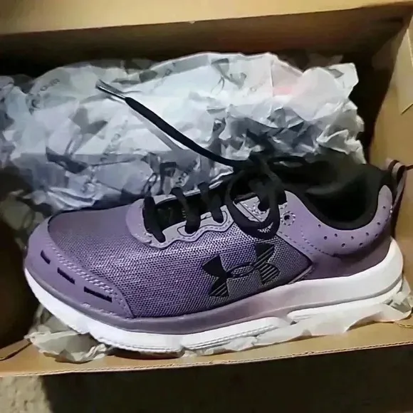 Under Armour UA Charged Assert 10 Women Size 6 Purple Athletic Shoes 3026179 NIB