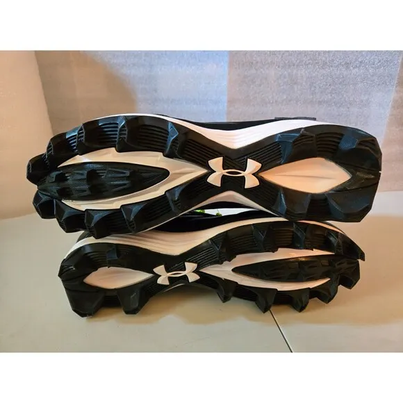UNDER ARMOUR UA Crusher Football Cleats Shoes Mens Size 9.5 New
