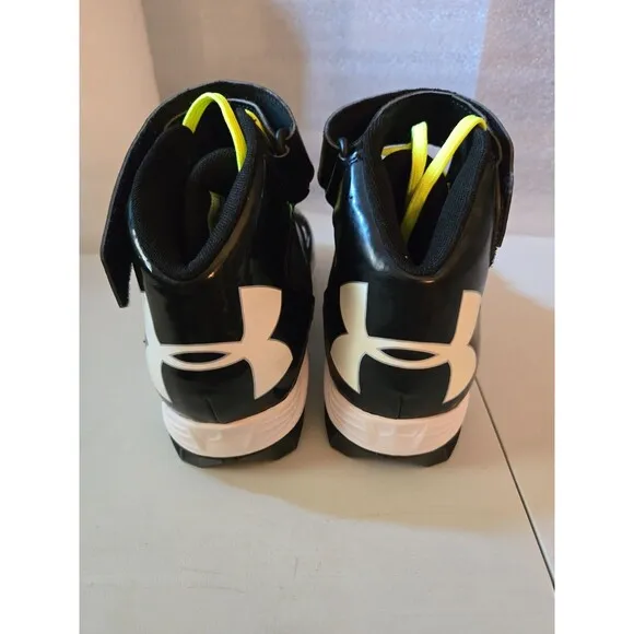 UNDER ARMOUR UA Crusher Football Cleats Shoes Mens Size 9.5 New