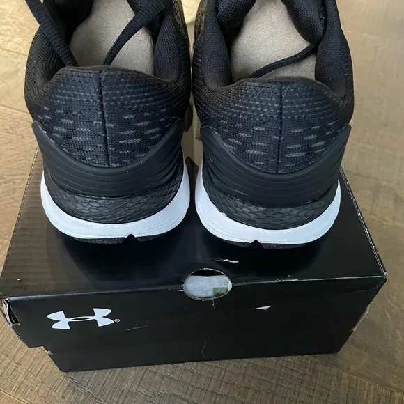Under Armour Women’s Charged Intake 4 Shoes