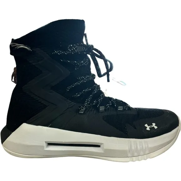 Under Armour Women’s Highlight Ace 2.0 Volleyball Shoes Size 7.5