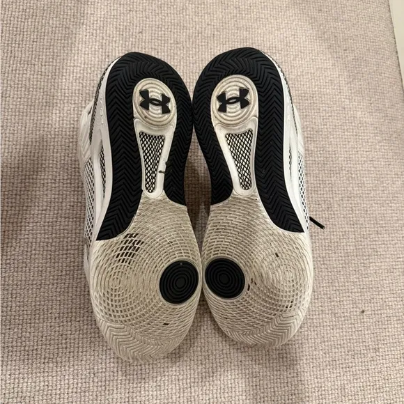 Under Armour Women’s Hovr Block City 3.0 Volleyball shoes