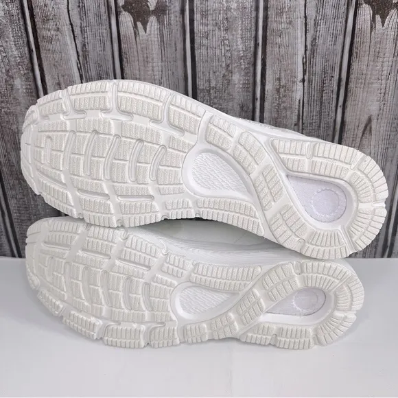 UNDER ARMOUR Women’s HOVR Sonic SE- All White- Women’s Shoes Size 11- New in Box
