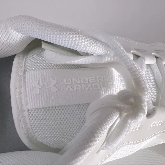 UNDER ARMOUR Women’s HOVR Sonic SE- All White- Women’s Shoes Size 11- New in Box
