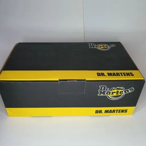 Unisex Dr. Martens Leather Shoes NEW