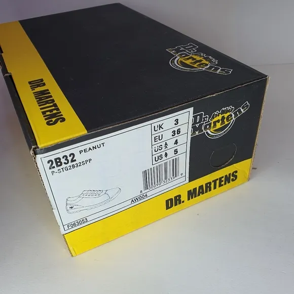 Unisex Dr. Martens Leather Shoes NEW