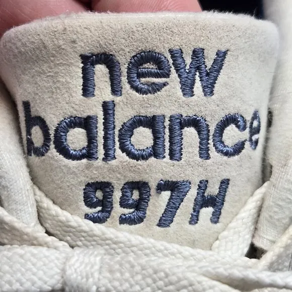 Unisex Women's 11 Men’s 9.5 New Balance 997H White Blue Red Running Shoes