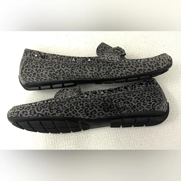 Van Eli Women’s Shoes Made In Italy Gray Jungle Print Metallic Studs Size 8.5