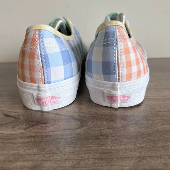 Vans Authentic Gingham Block Cherry Checkerboard Unisex Sneaker Size 9 or 7.5