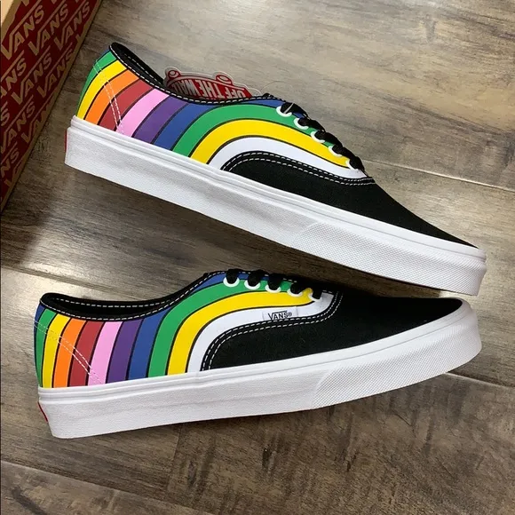 VANS AUTHENTIC Refract Black/True White/Multi WMNS