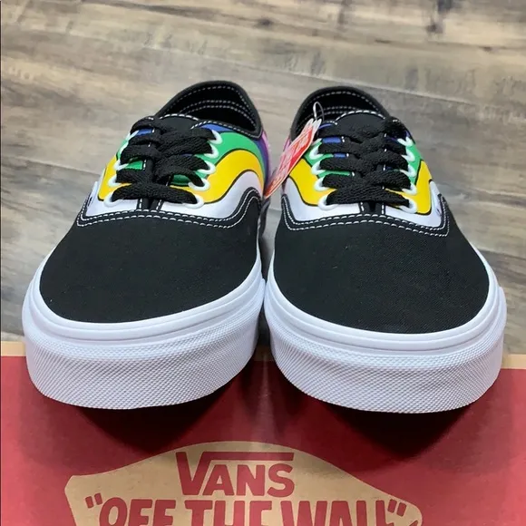 VANS AUTHENTIC Refract Black/True White/Multi WMNS