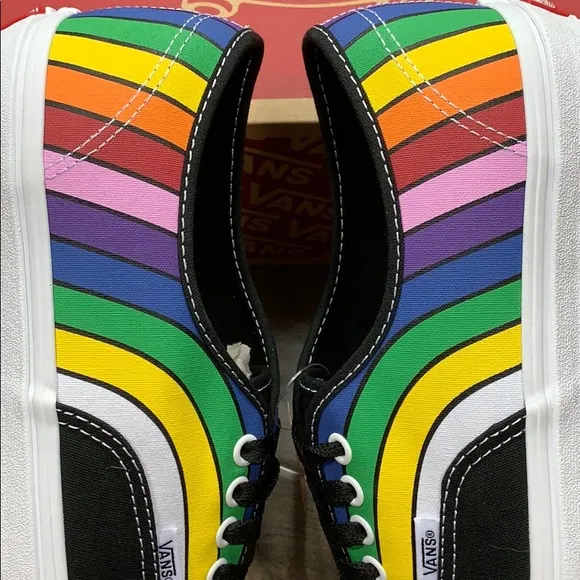 VANS AUTHENTIC Refract Black/True White/Multi WMNS