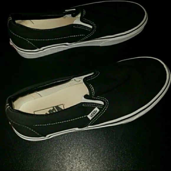 Vans Classic Black Slip On Shoes Unisex Men 8 Women 9.5