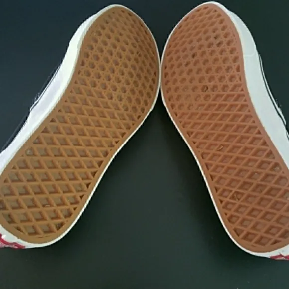 Vans Classic Black Slip On Shoes Unisex Men 8 Women 9.5
