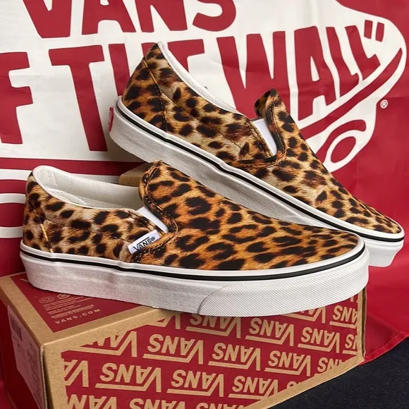Vans Classic Slip-On(Leopard) Black/TruewhiteVNOA5A08316WMNS sneakers