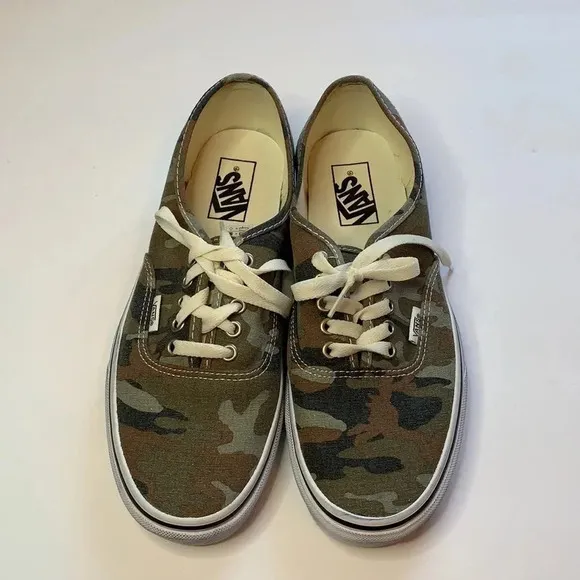 VANS Doheny Low Top Skate Shoes Camo Men’s 8.5 New