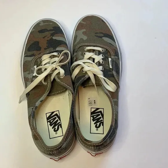 VANS Doheny Low Top Skate Shoes Camo Men’s 8.5 New