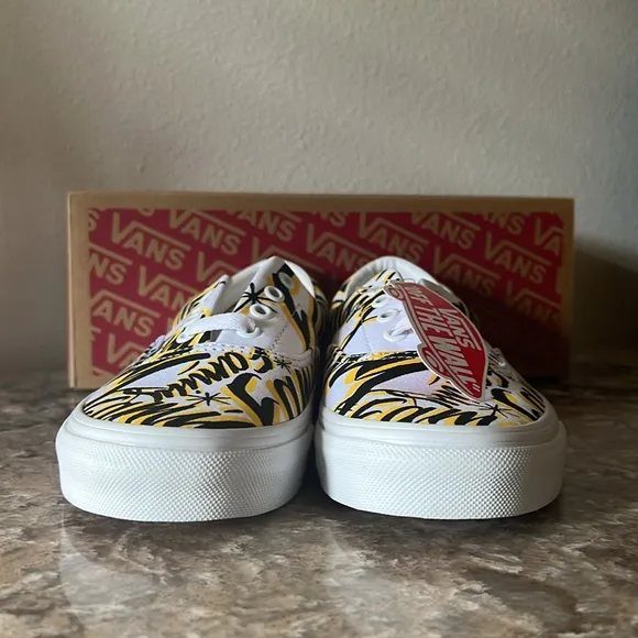 Vans Family Era Limited Edition Low Top Shoes Mens Size 5.5 Women 7