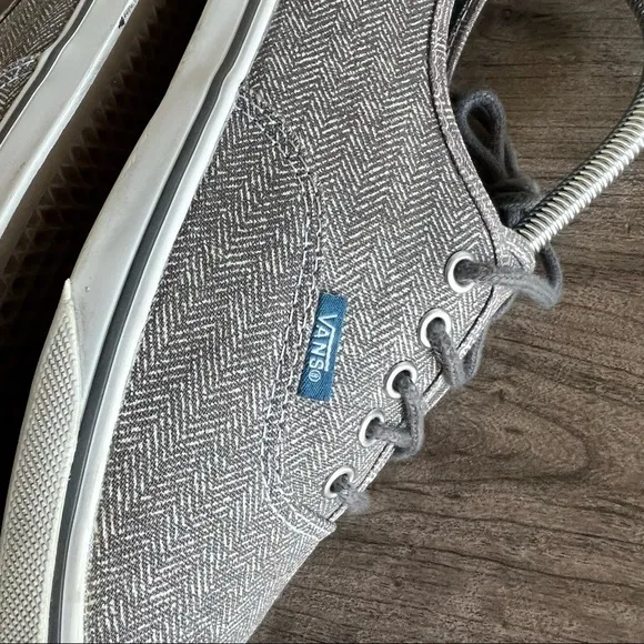 Vans Grey Tweed Unisex Deck Shoes Size 7 or 8.5 #869