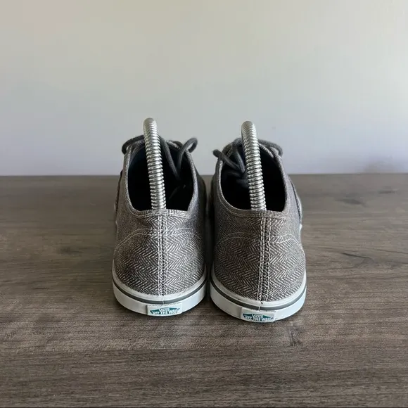 Vans Grey Tweed Unisex Deck Shoes Size 7 or 8.5 #869